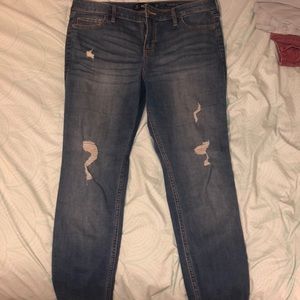 Hollister Mid-Rise super skinny pants